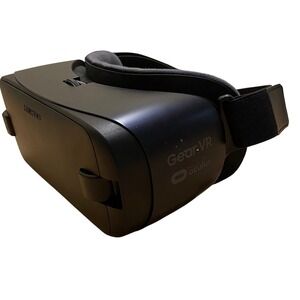Samsung Gear VR Virtual Reality Headset Powered by‎ Oculus - Black